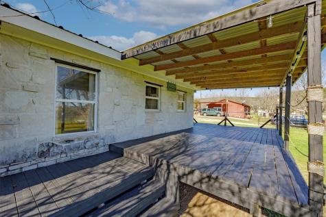 110 Lakewood Drive Burnet TX 78611