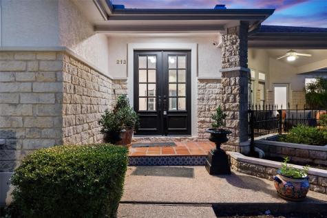 213 El Rio Drive Lakeway TX 78734