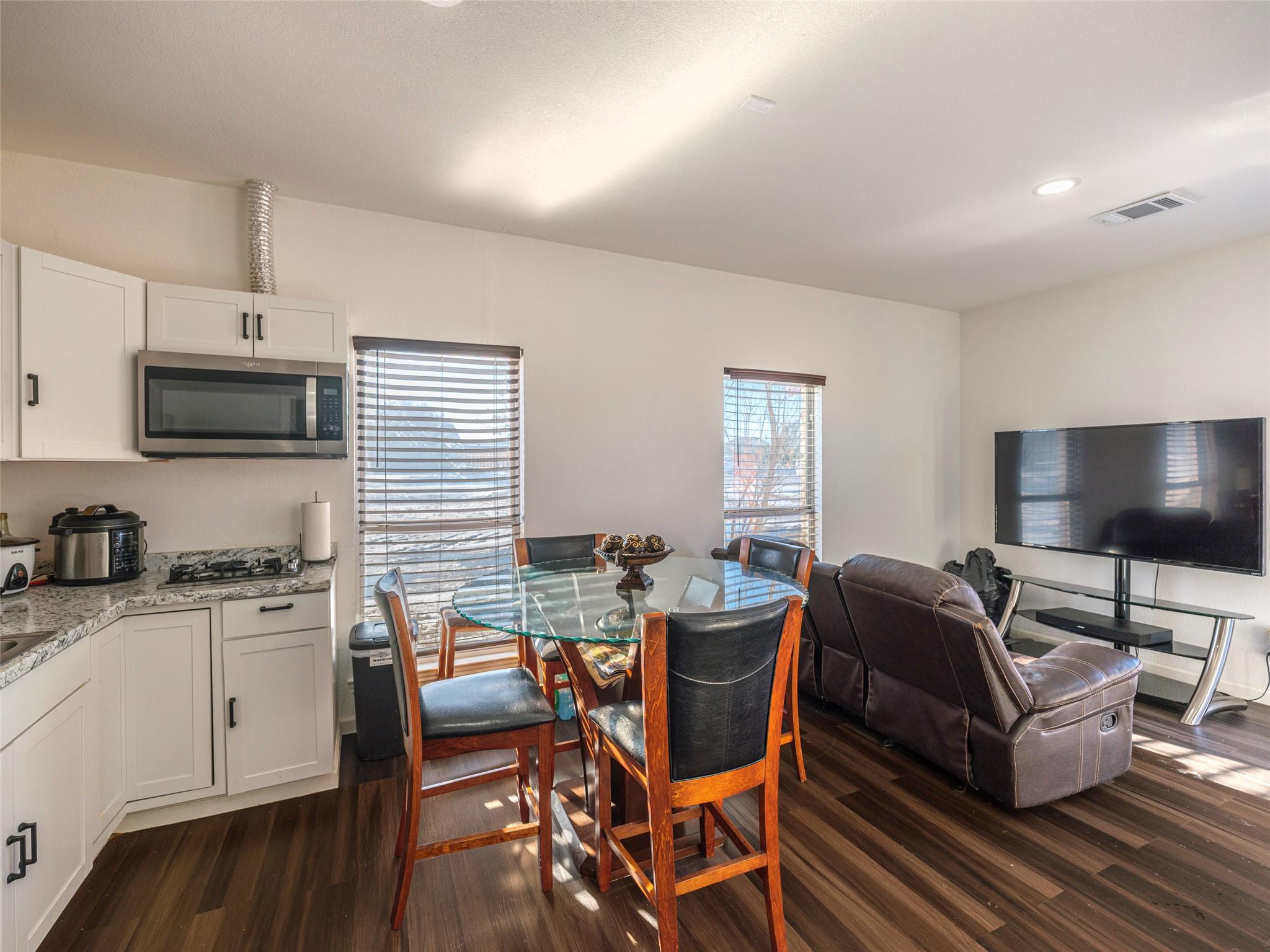 80 Family Circle Hutto TX 78634