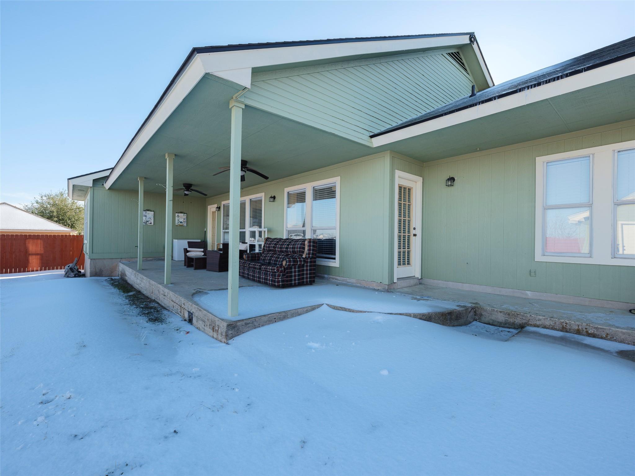 80 Family Circle Hutto TX 78634