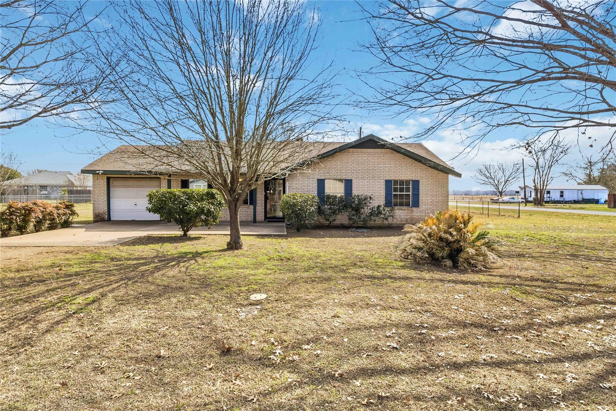 405 Lynch Street Smithville TX 78957
