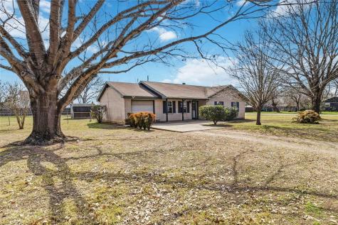 405 Lynch Street Smithville TX 78957