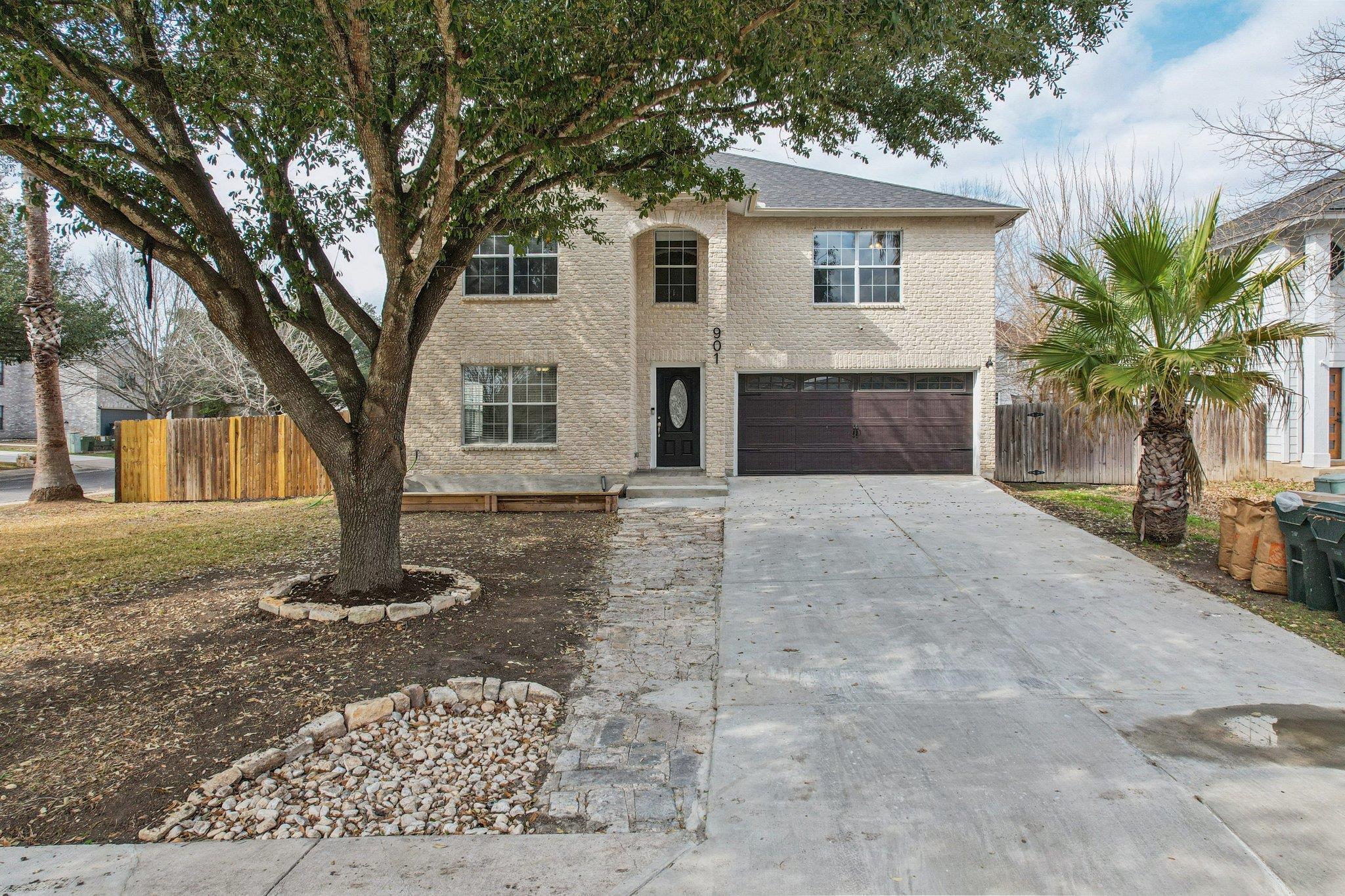 901 E Whispering Hollow Drive Kyle TX 78640