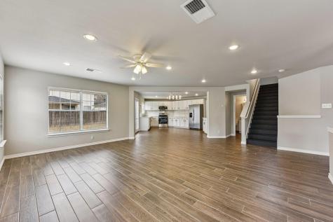 901 E Whispering Hollow Drive Kyle TX 78640