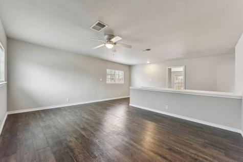 901 E Whispering Hollow Drive Kyle TX 78640