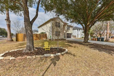 901 E Whispering Hollow Drive Kyle TX 78640