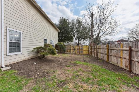 901 E Whispering Hollow Drive Kyle TX 78640