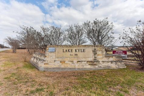 901 E Whispering Hollow Drive Kyle TX 78640