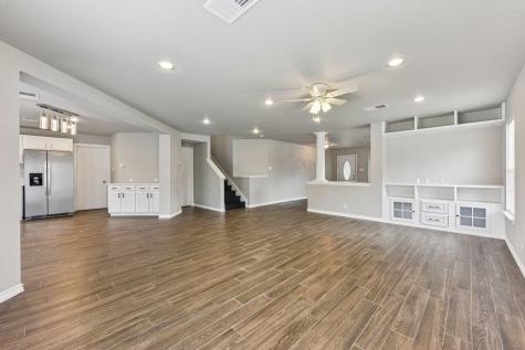 901 E Whispering Hollow Drive Kyle TX 78640