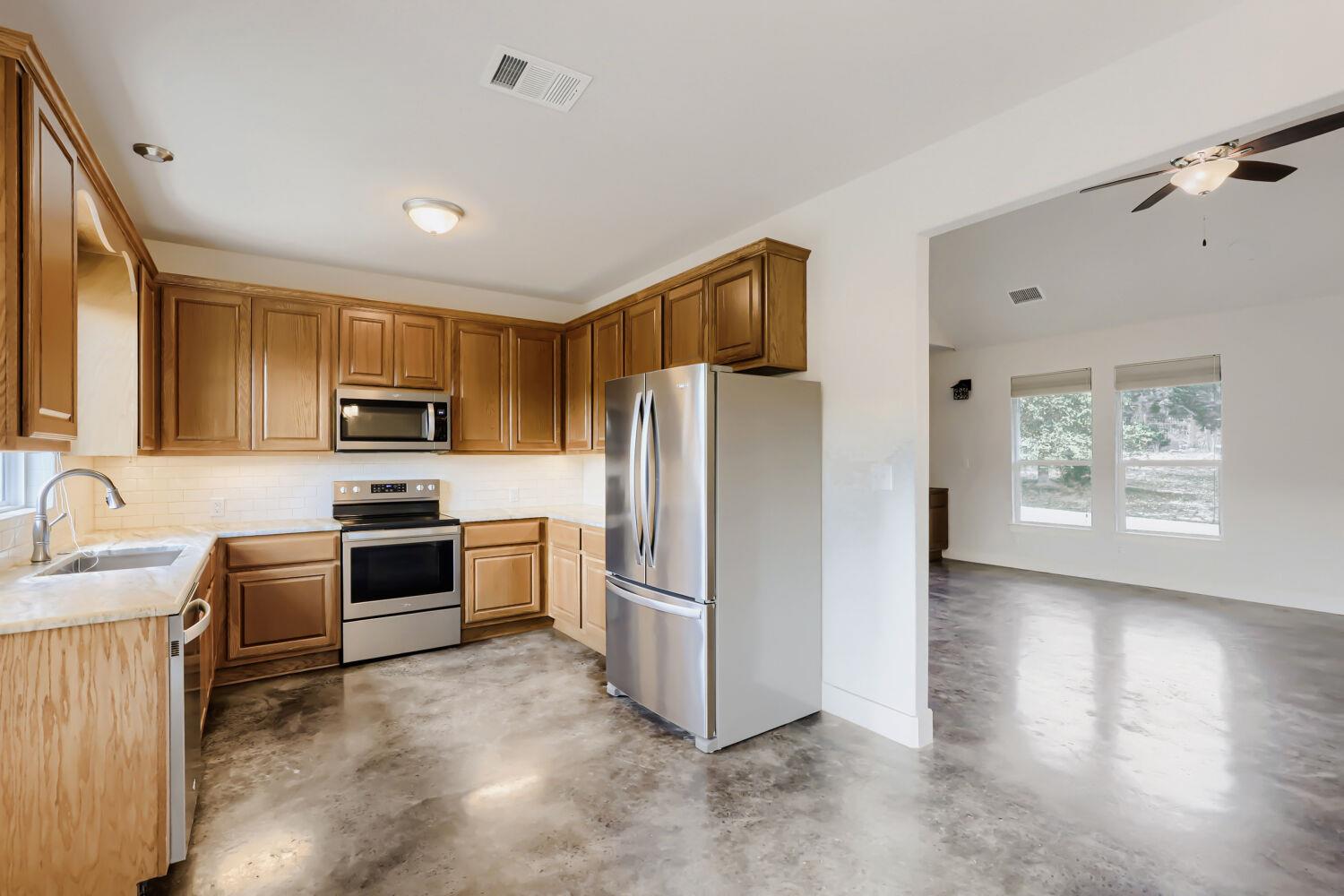 20401 Siesta Shores Drive Spicewood TX 78669