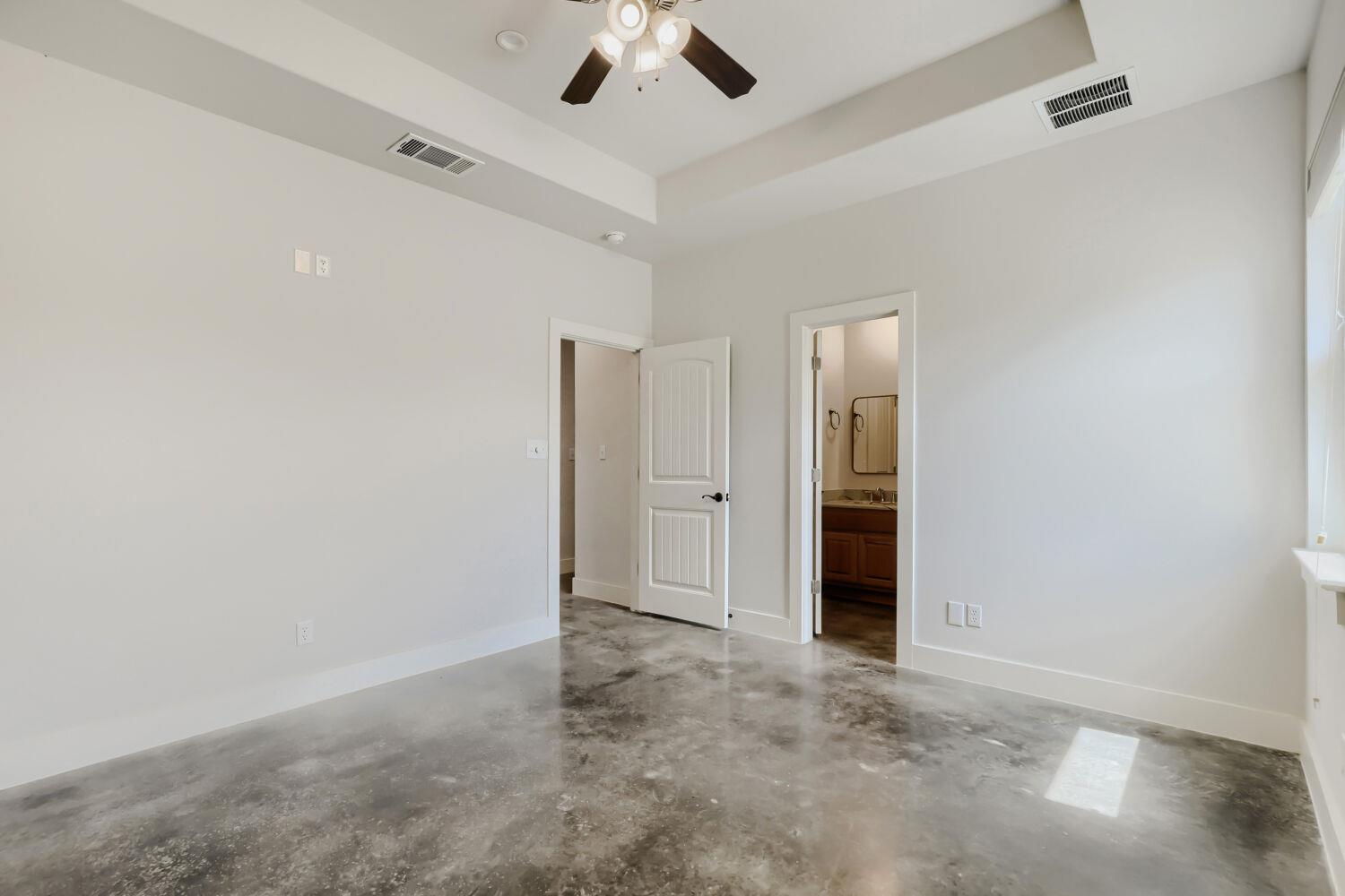 20401 Siesta Shores Drive Spicewood TX 78669