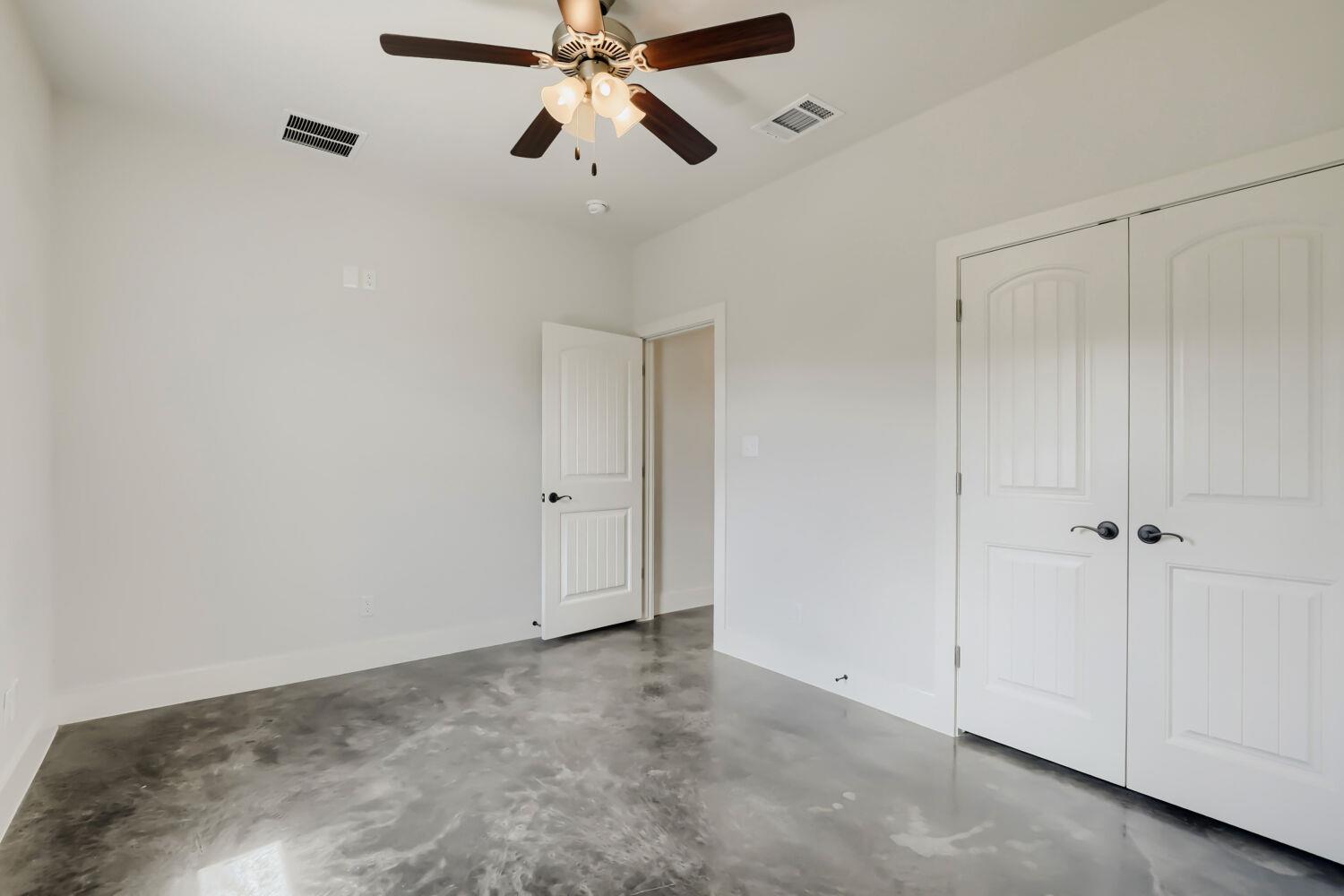20401 Siesta Shores Drive Spicewood TX 78669