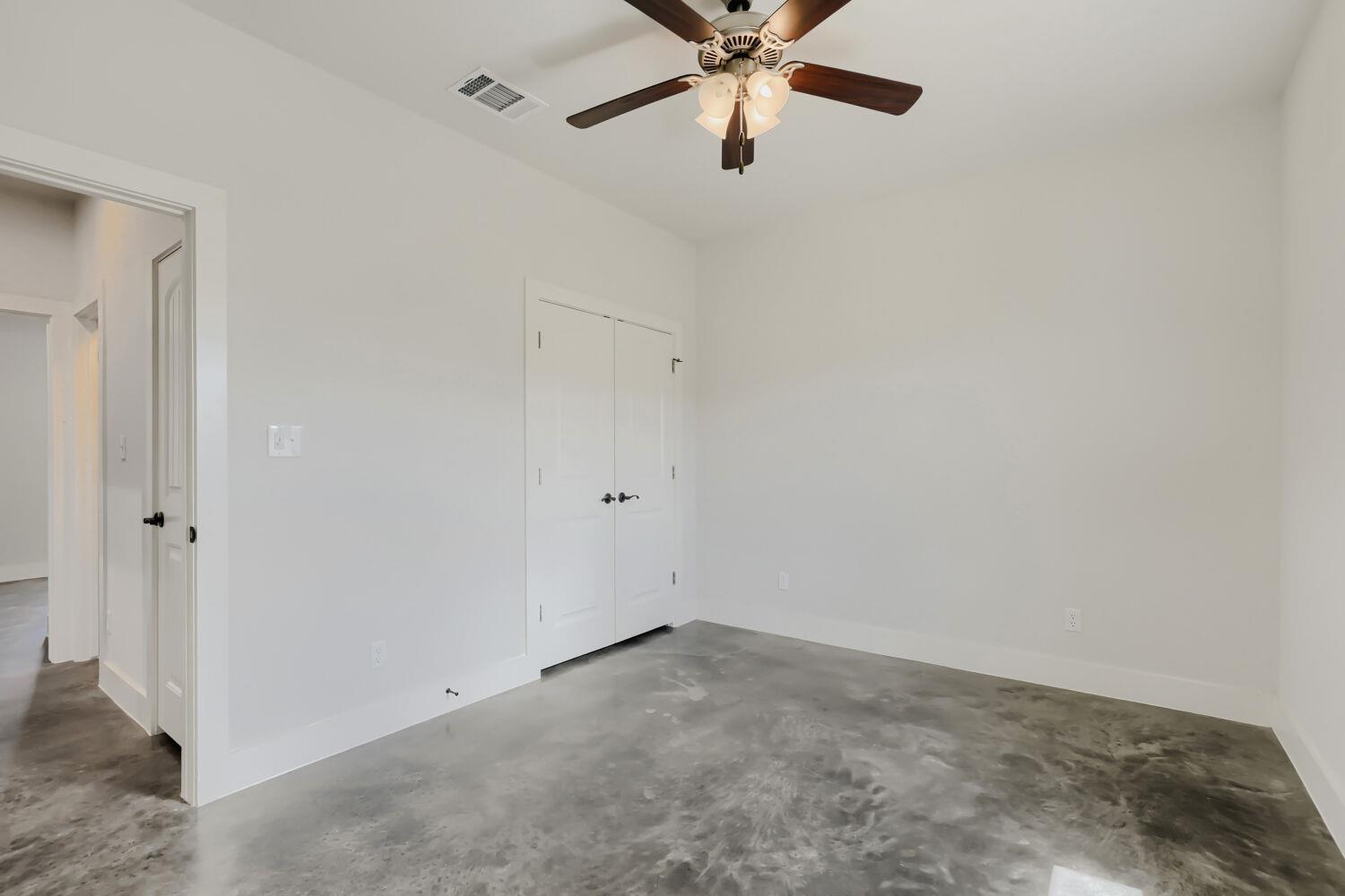 20401 Siesta Shores Drive Spicewood TX 78669