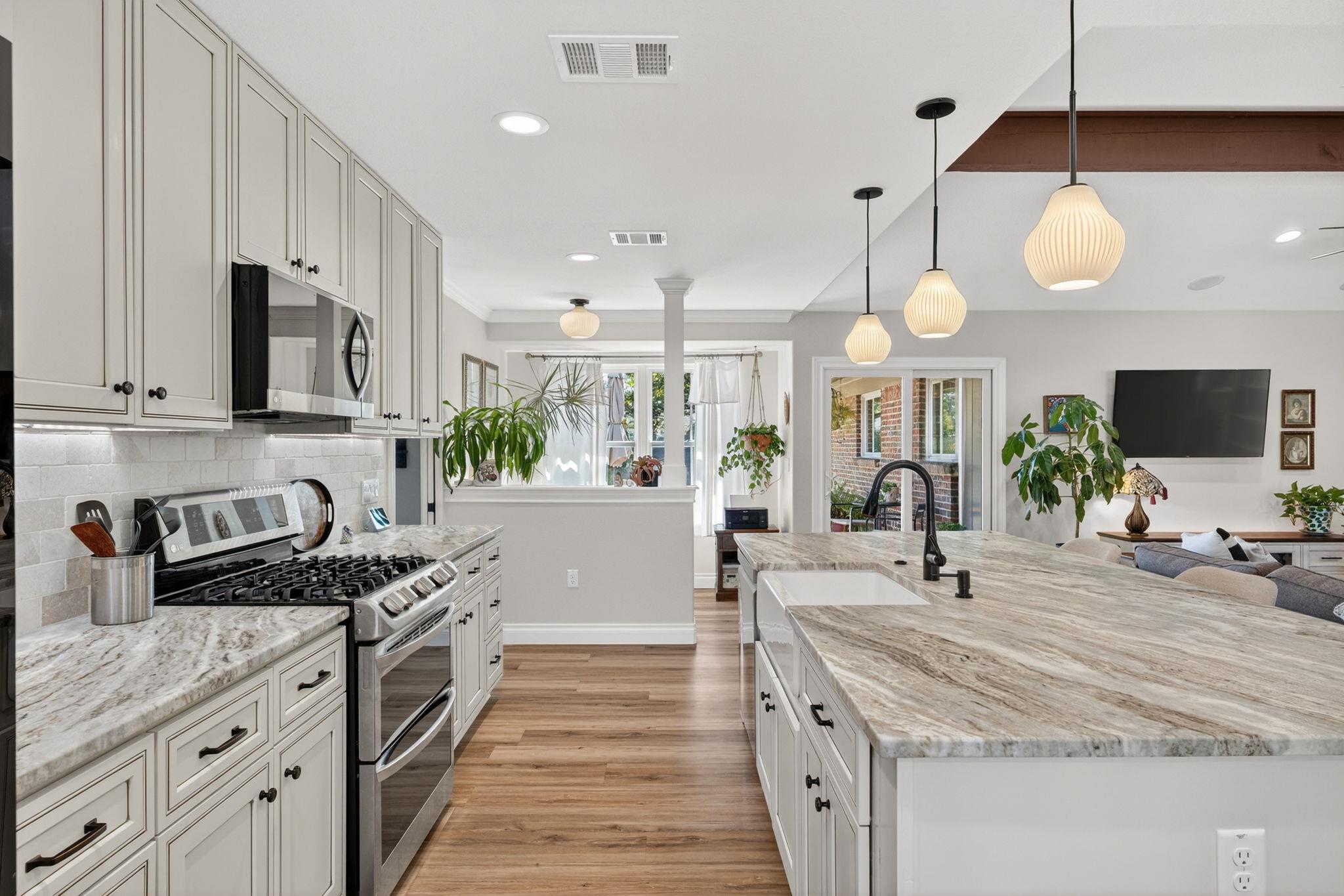 8611 Winding Walk Austin TX 78757