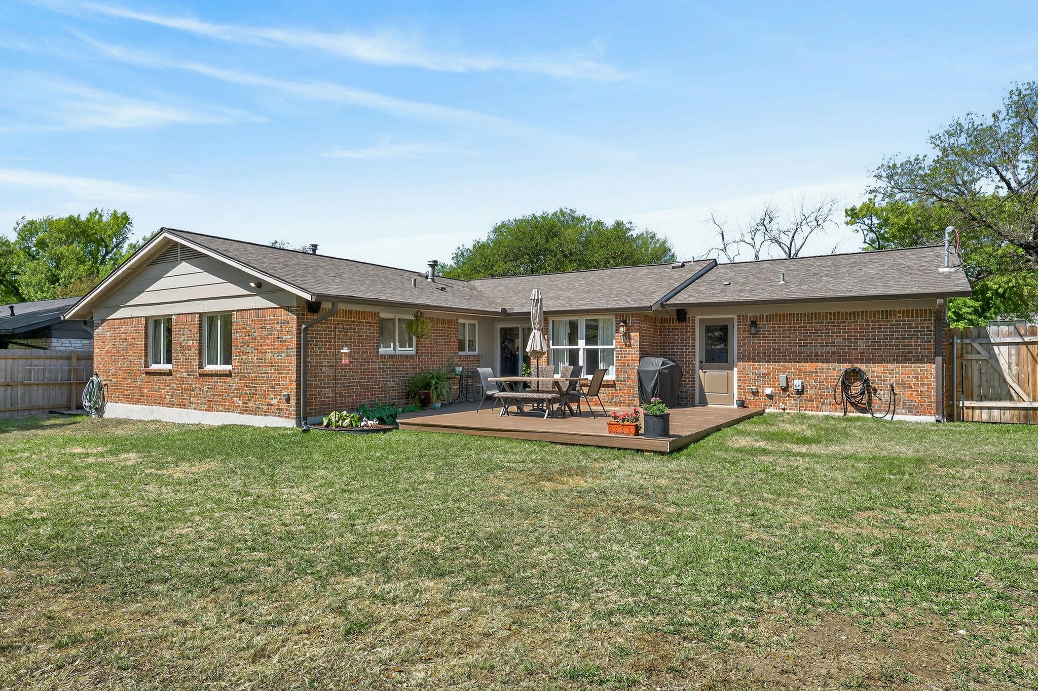 8611 Winding Walk Austin TX 78757