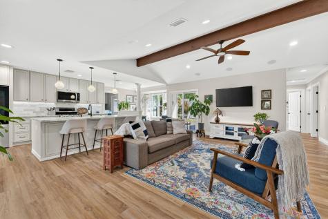 8611 Winding Walk Austin TX 78757