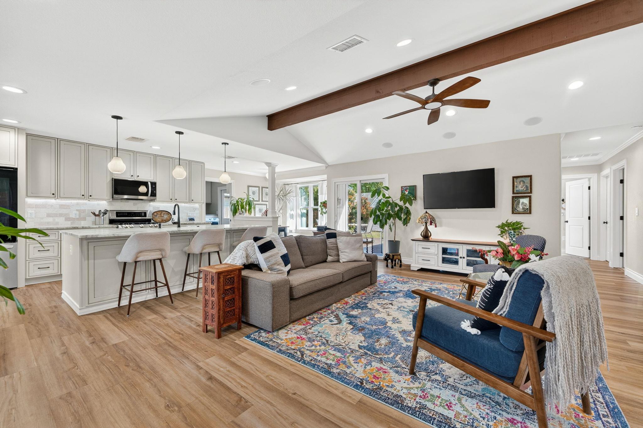 8611 Winding Walk Austin TX 78757