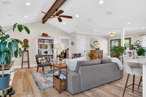 8611 Winding Walk Austin TX 78757