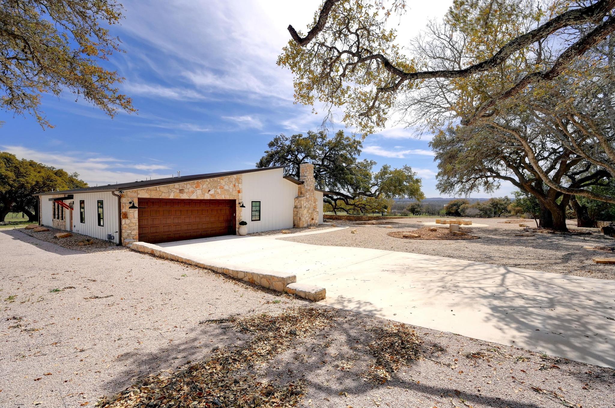 1668 Rocky Road Blanco TX 78606