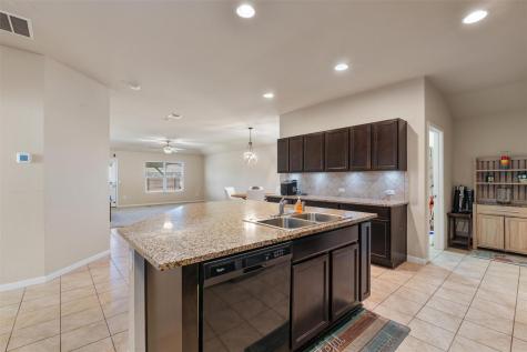 124 Denton Drive Hutto TX 78634