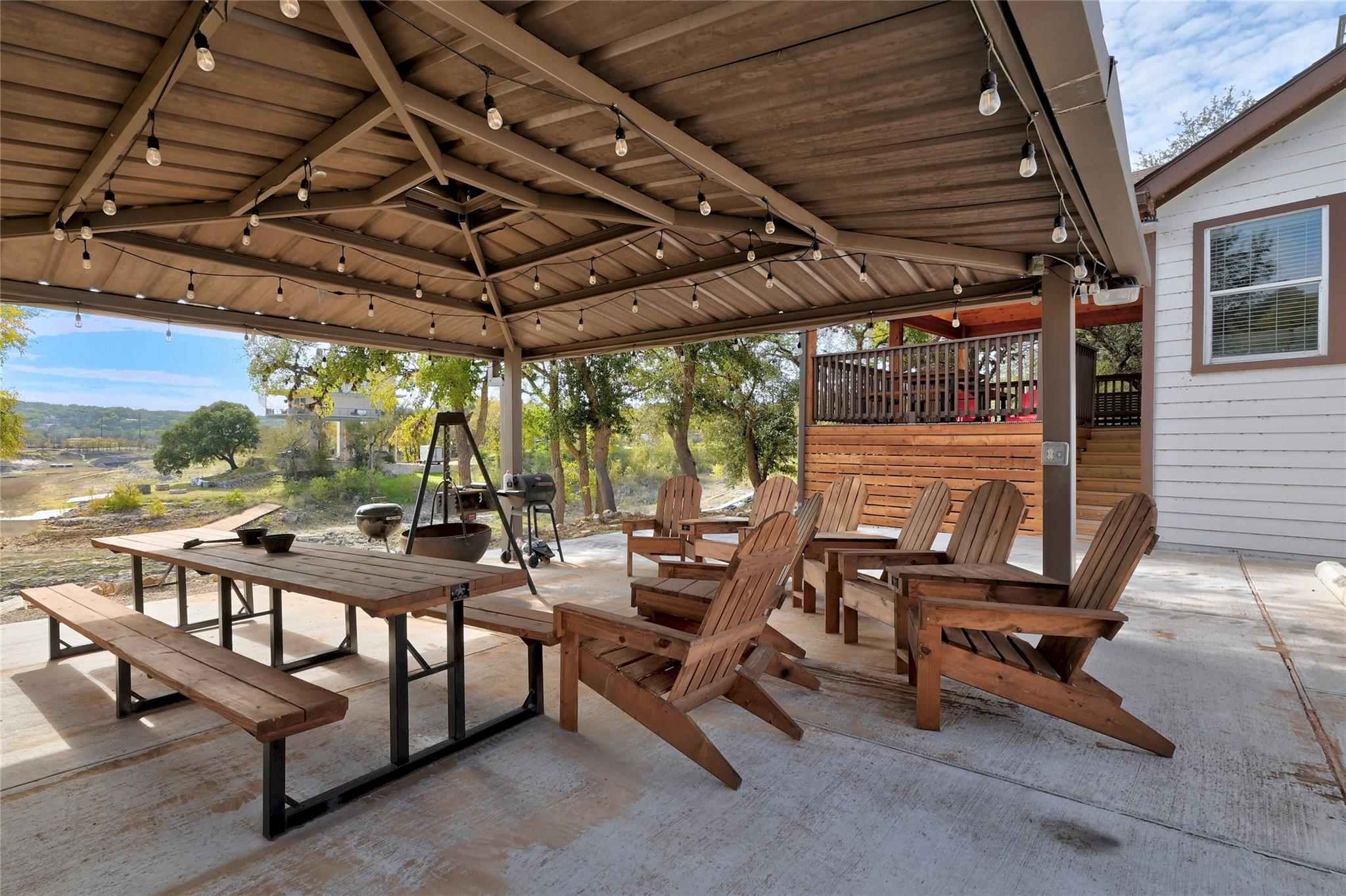 2903 Oak Ridge Drive Spicewood TX 78669