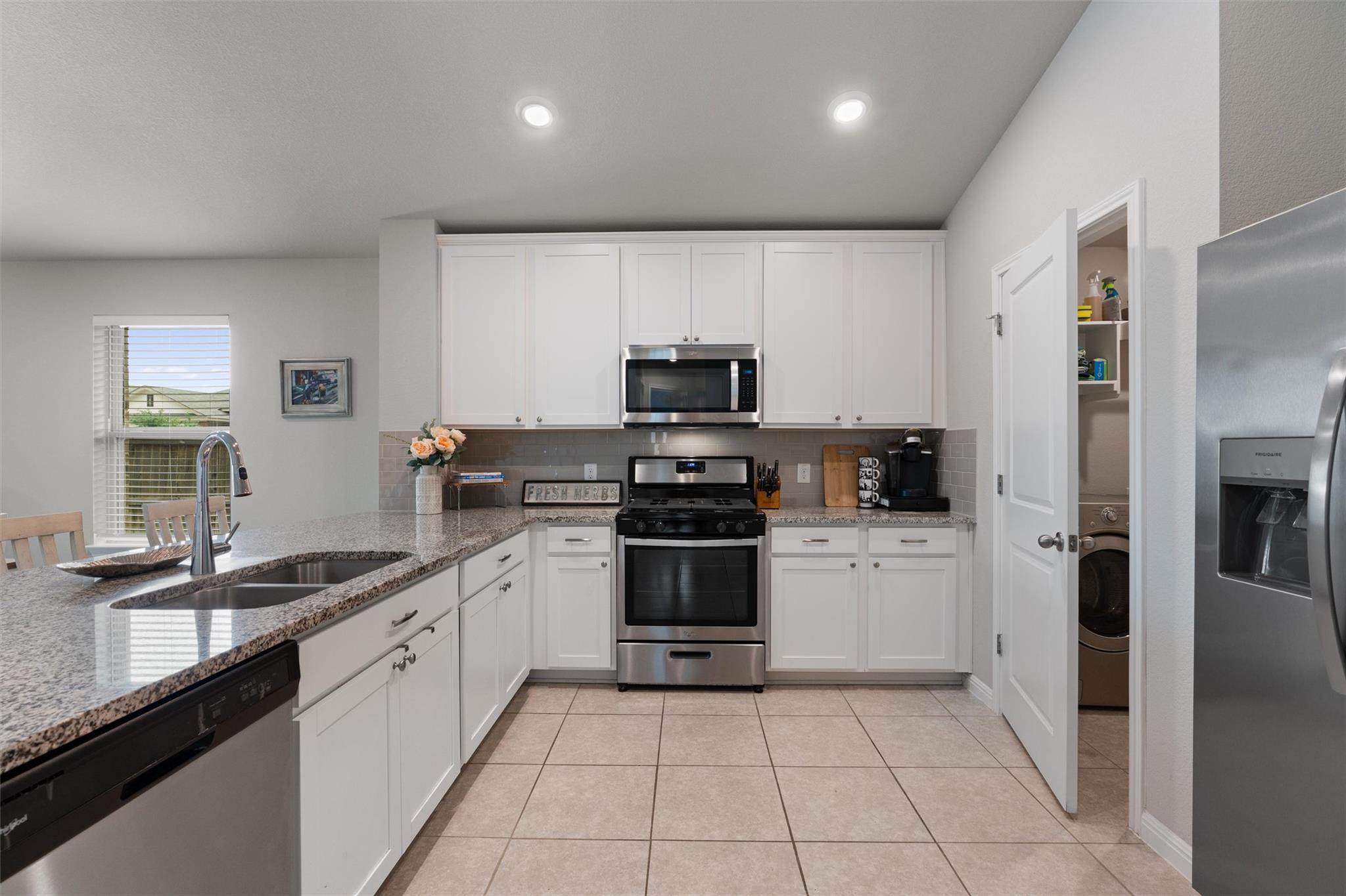 12410 Amber Lynn Path Manor TX 78653