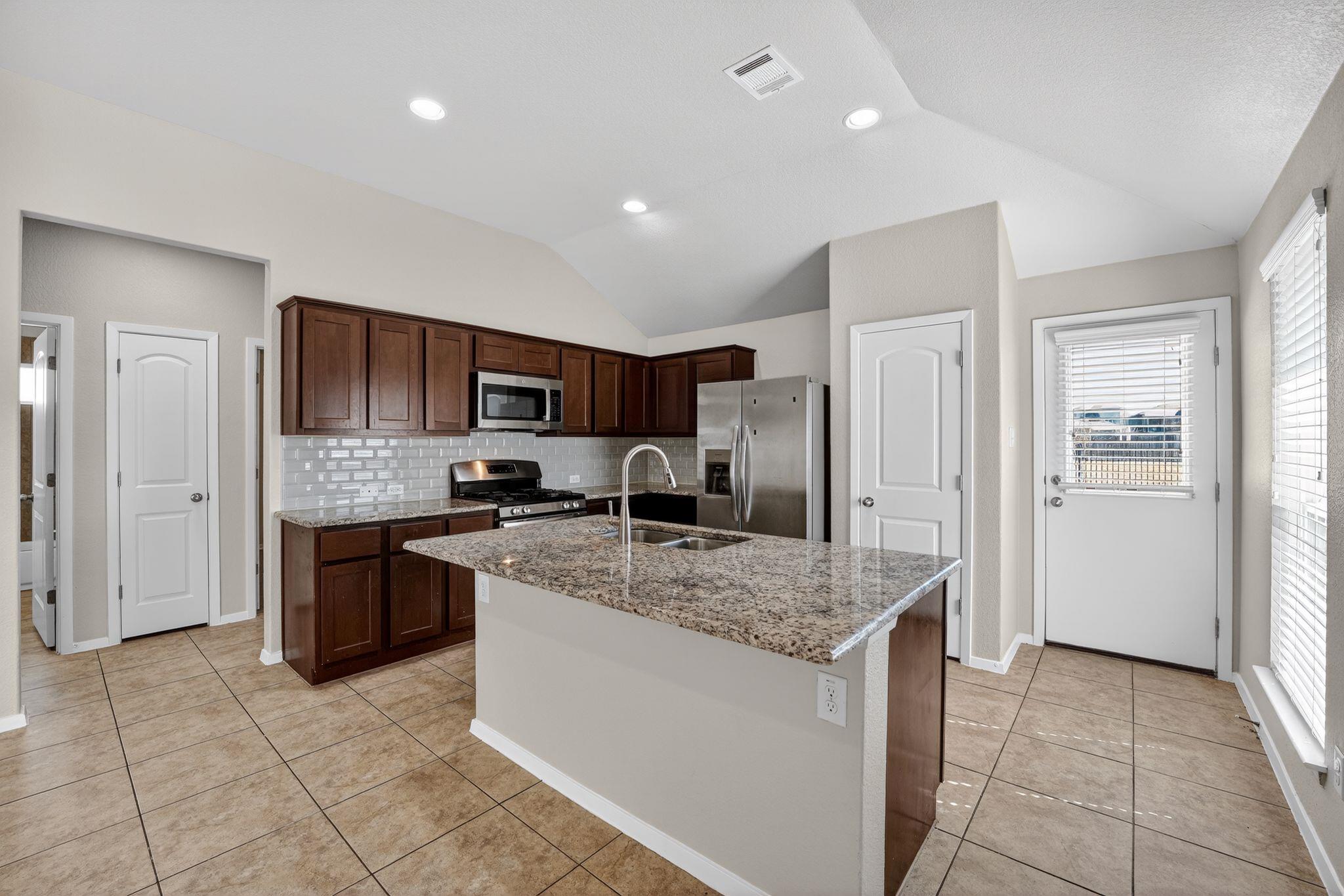 5865 Urbano Bend Round Rock TX 78665
