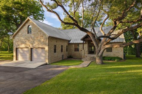 302 Guadalupe River Drive Seguin TX 78155