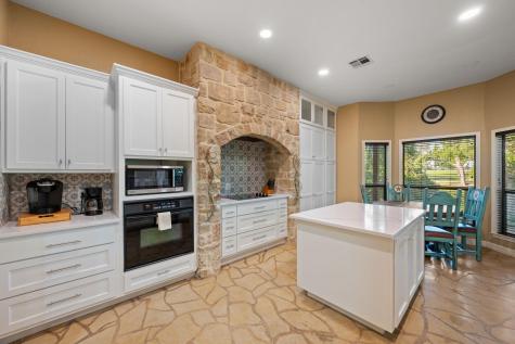 302 Guadalupe River Drive Seguin TX 78155
