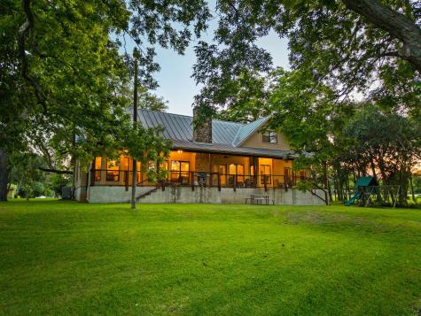 302 Guadalupe River Drive Seguin TX 78155