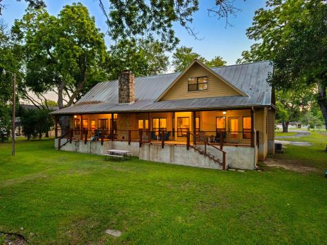 302 Guadalupe River Drive Seguin TX 78155