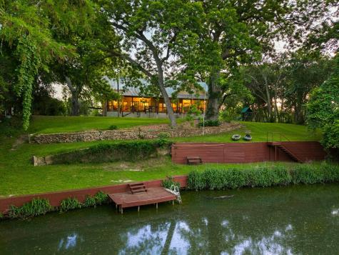 302 Guadalupe River Drive Seguin TX 78155