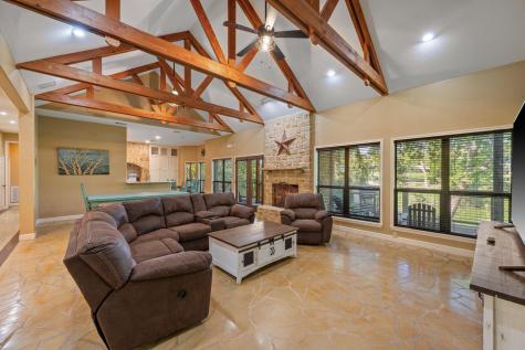 302 Guadalupe River Drive Seguin TX 78155
