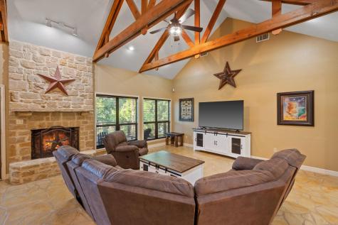 302 Guadalupe River Drive Seguin TX 78155