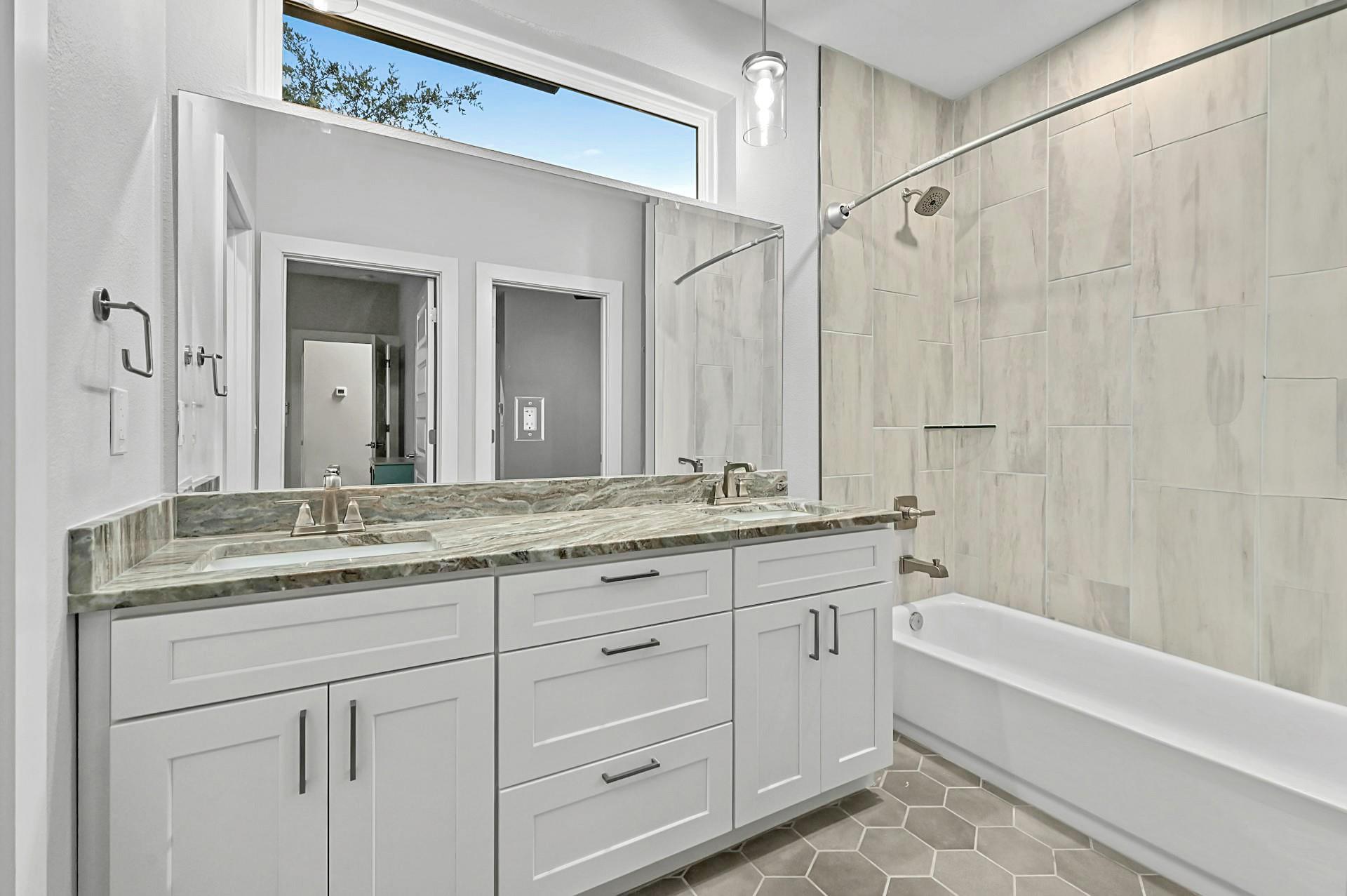 21201 Norris Cove Lago Vista TX 78645