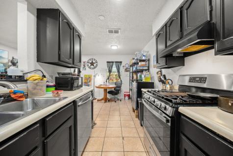 2412 E Stassney Lane Austin TX 78744