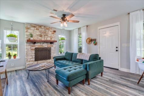 170 Whitetail Lane Dale TX 78616