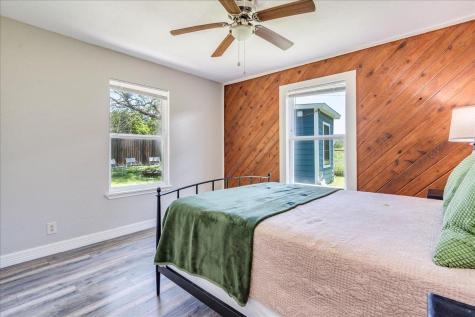 170 Whitetail Lane Dale TX 78616