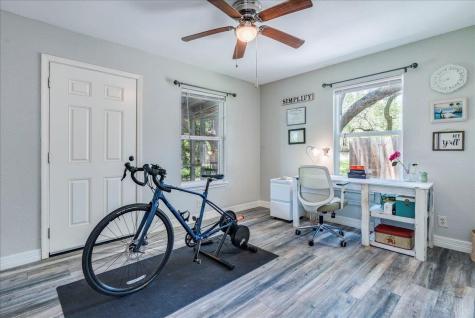 170 Whitetail Lane Dale TX 78616