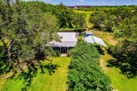 170 Whitetail Lane Dale TX 78616