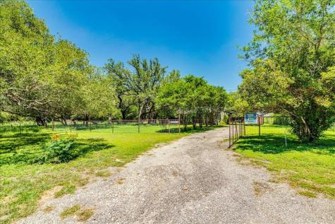 170 Whitetail Lane Dale TX 78616