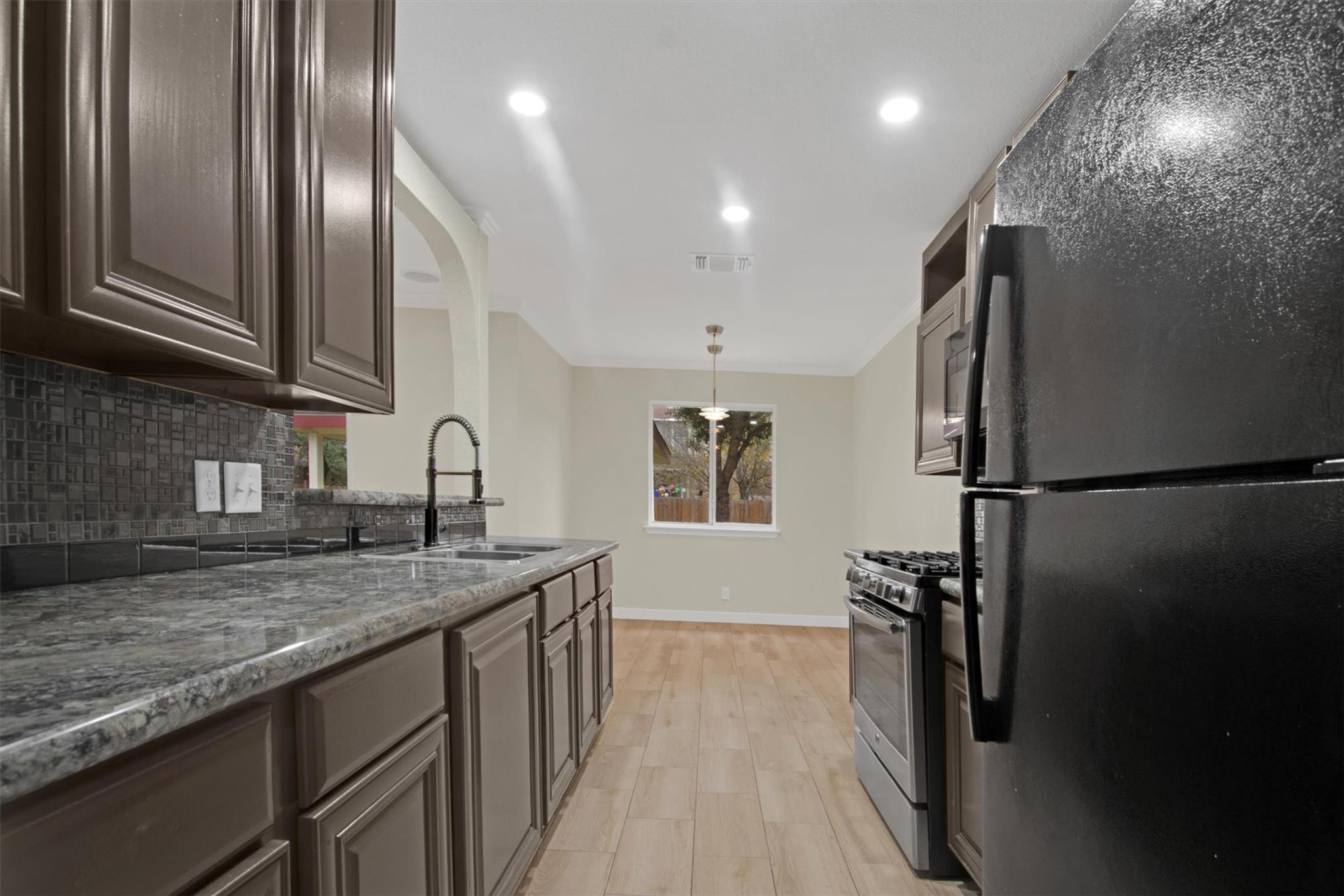 8205 Georgie Trace Avenue Austin TX 78747