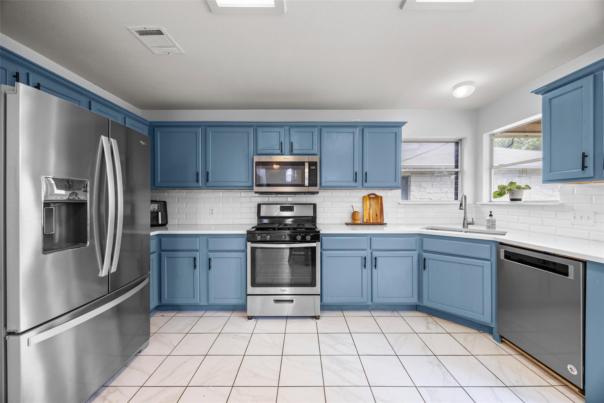 4604 Hoffman Drive Austin TX 78749