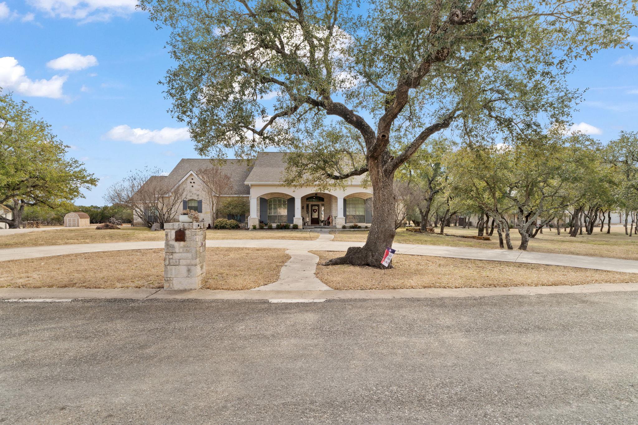 203 Circle Oaks Drive Burnet TX 78611