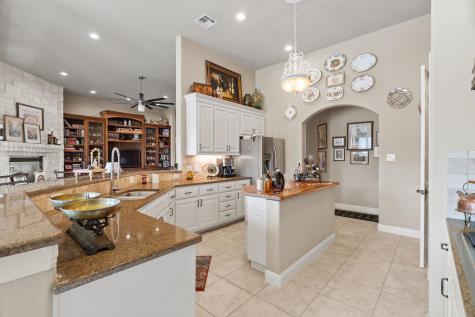 203 Circle Oaks Drive Burnet TX 78611
