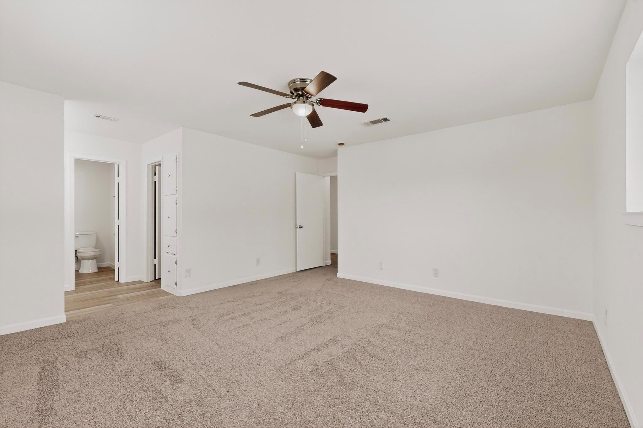 812 George Street Taylor TX 76574