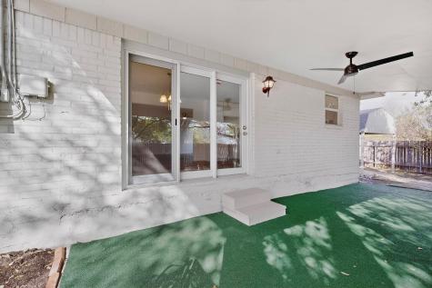 812 George Street Taylor TX 76574