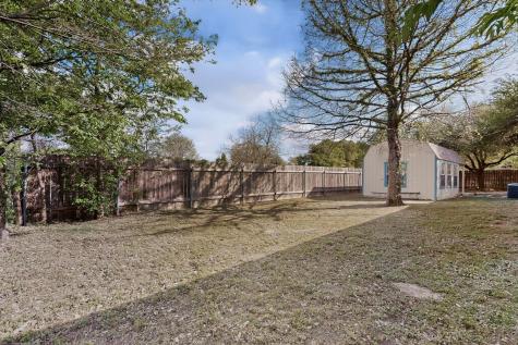 812 George Street Taylor TX 76574