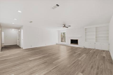 812 George Street Taylor TX 76574