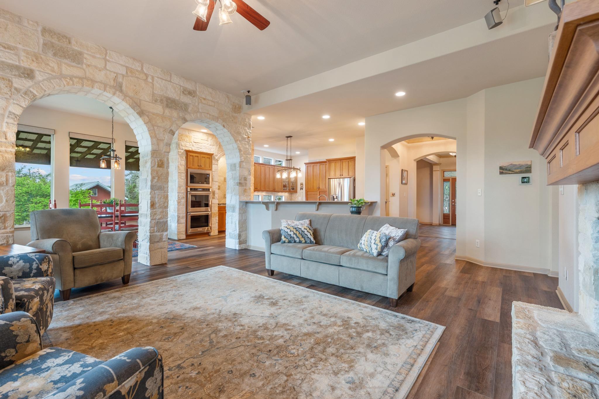 201 Shady Oaks Trail Liberty Hill TX 78642